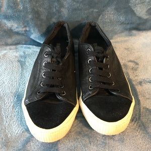 Bimba y Lola Black sneakers